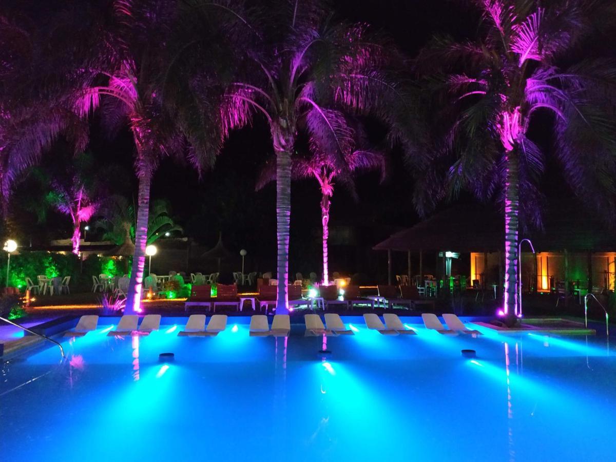 Hotel Termal Emperatriz Termas de Río Hondo Exterior photo